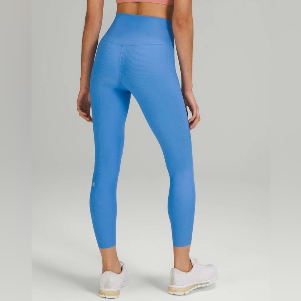Lululemon sz 4 Base Pace High Rise Ribbed Vibrant Blue Leggings new condition